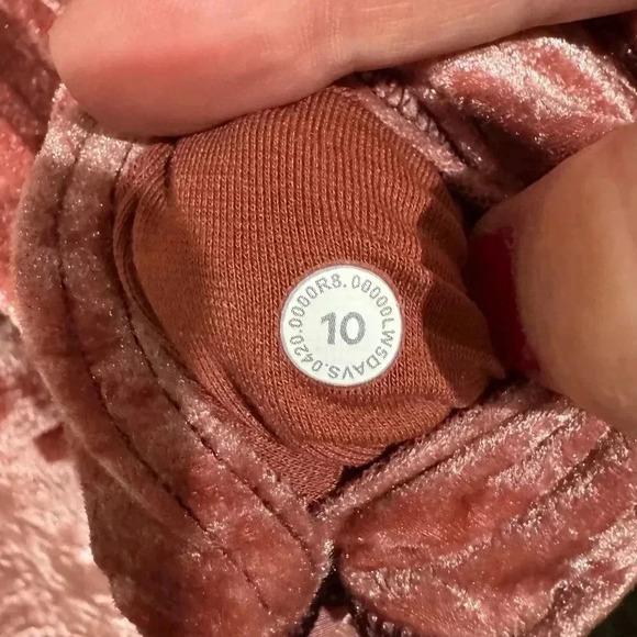 LULULEMON WUNDER LOUNGE HR TIGHT CRUSHED VELVET 28" - Picture 7 of 10